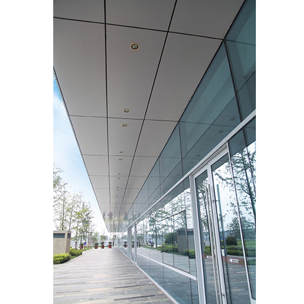 Aluminum veneer curtain wall